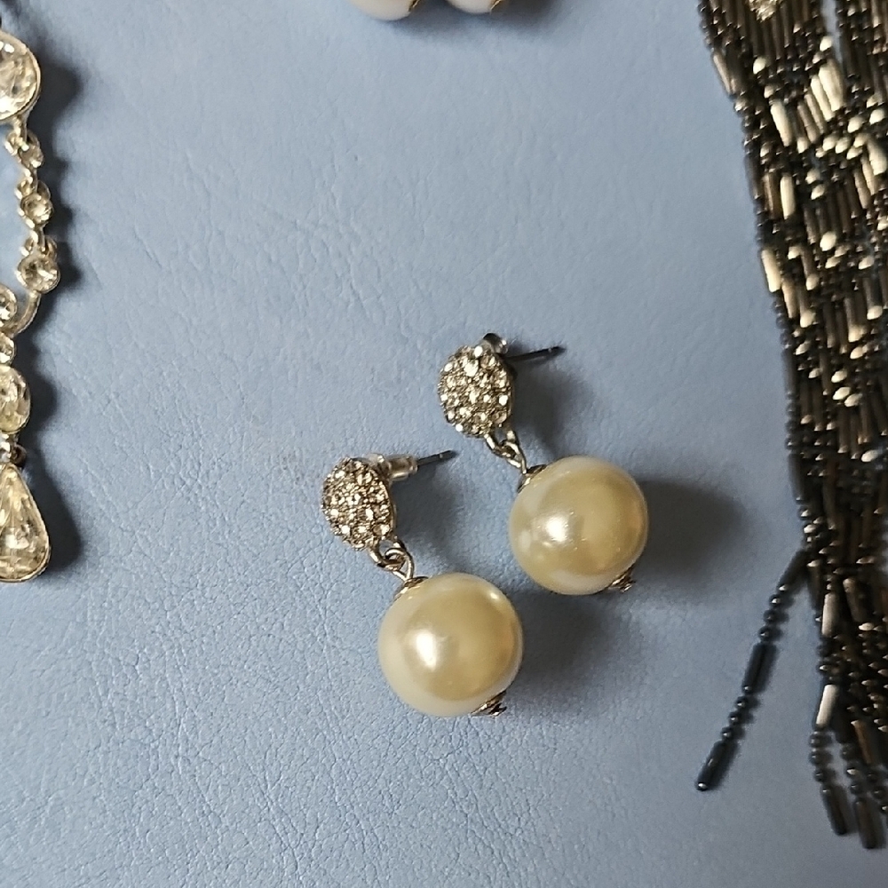 Bundle - Elegant Silver And Black Dangle Earrings… - image 6